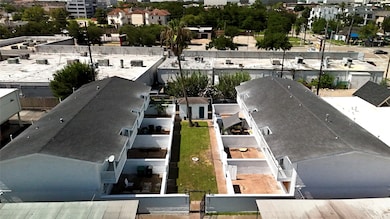 5506 Beverlyhill St unit 8, Houston, TX 77056 - photo 4