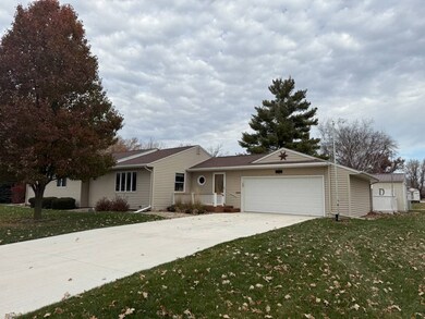 904 Gishwiller St, Sac City, IA 50583 - photo 5