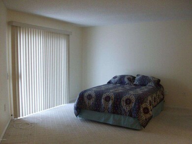 10520 W Hutton Dr, Sun City, AZ 85351 - photo 6