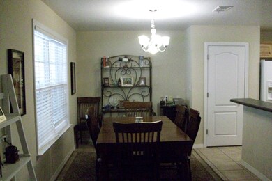 Breakfast nook 1