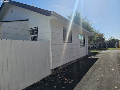 3128 Garfield St, Longview, WA 98632 - photo 3