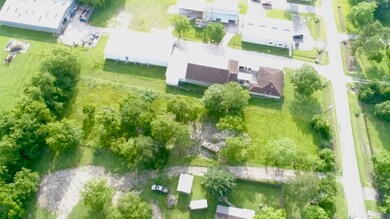 5725 Cottonwood St, Pearland, TX 77584 - photo 7