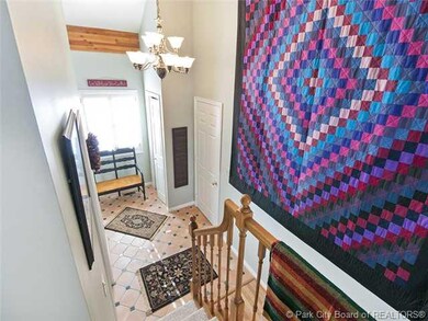 Entry/Foyer.