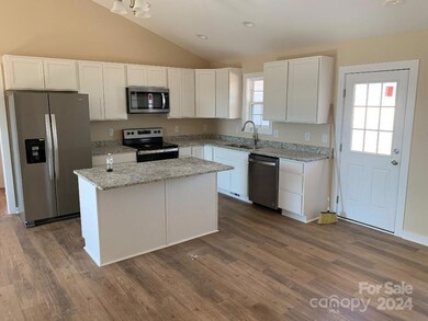 115 Cypress Acres Ln, Statesville, NC 28625 - photo 5