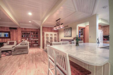 Eat In Kitchen