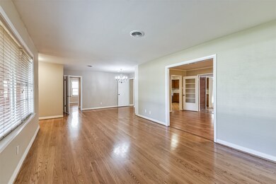 5231 Willowbend Blvd, Houston, TX 77096 - photo 6