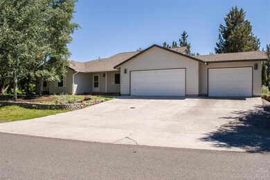 unlisted-address, Bend, OR 97701 - photo 2