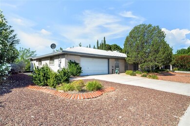 10632 Sombra Verde Dr, El Paso, TX 79935 - photo 3