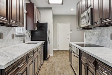 9400 Doliver Dr unit 60, Houston, TX 77063 - photo 6