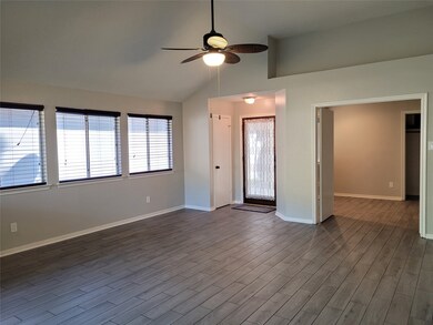 16142 Manor Point Dr, Houston, TX 77095 - photo 5