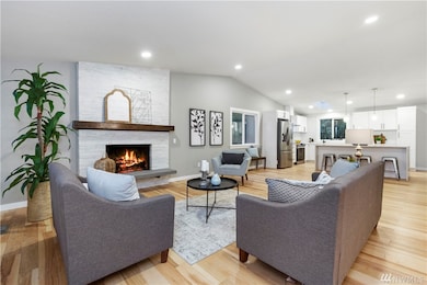 4708 Picnic Point Rd, Edmonds, WA 98026 - photo 3