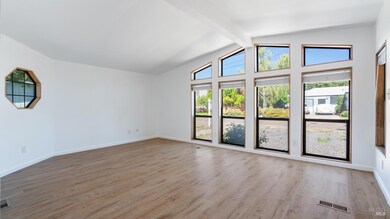 Large, bright and light living room