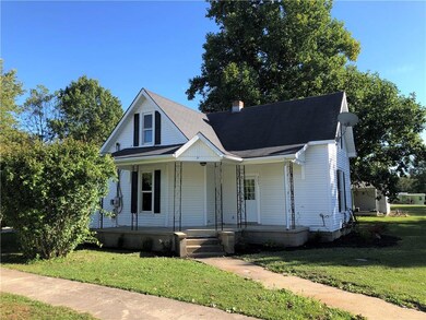 203 E Grove St, Roachdale, IN 46172 - photo 5