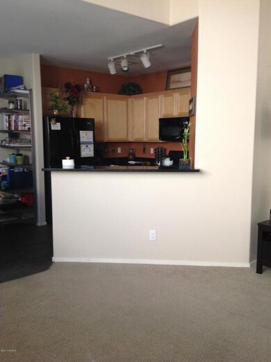 Kitchen and Breakfast Bar