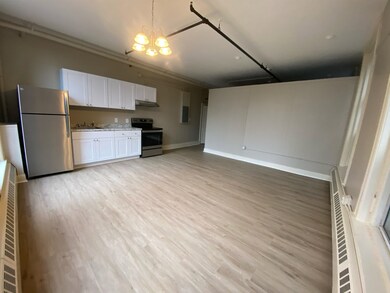 1 Pleasant St unit 206, Claremont, NH 03743 - photo 4