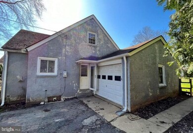 885 Spruce St, Honey Brook, PA 19344 - photo 4