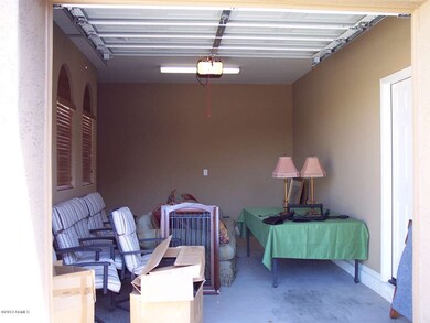 Garage Small