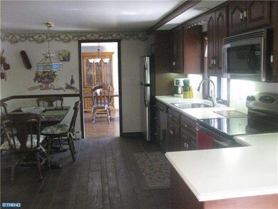 46 Neshaminy Dr, Warminster, PA 18974 - photo 3