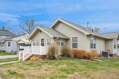 510 N 3rd Ave E, Newton, IA 50208 - photo 3