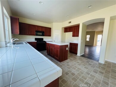 37123 Julian Ln, Palmdale, CA 93552 - photo 4