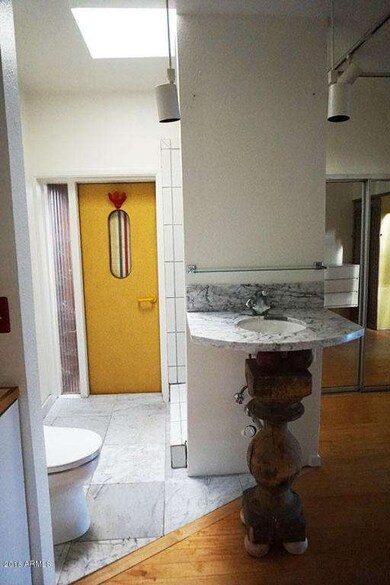 1140bath2