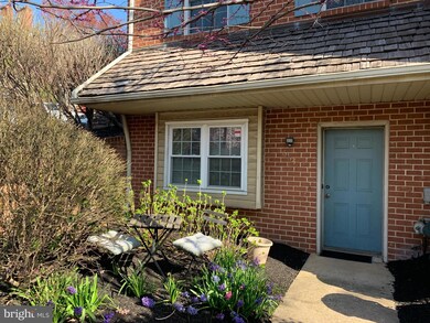 664 Coates Ln unit K1, King of Prussia, PA 19406 - photo 2