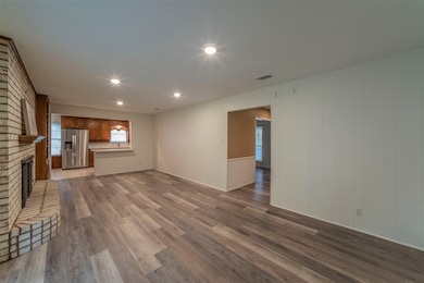 1145 Trailwood Dr, Hurst, TX 76053 - photo 5