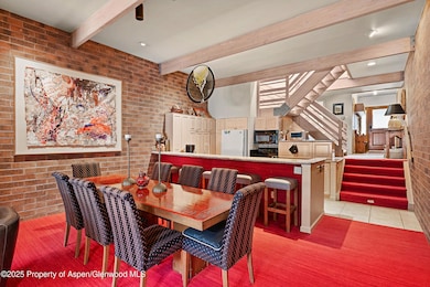 625SWestEnd12_DASH_21110304-scaled_LE_up