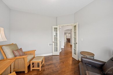 6670 Liberty Cir, West Chester, OH 45069 - photo 7