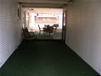 408 Coventry Dr, Anderson, IN 46012 - photo 6