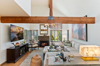 006_Living Room