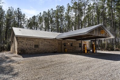 Front w/covered parking