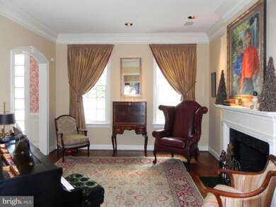 12 Brierleigh Ct, Lutherville Timonium, MD 21093 - photo 4