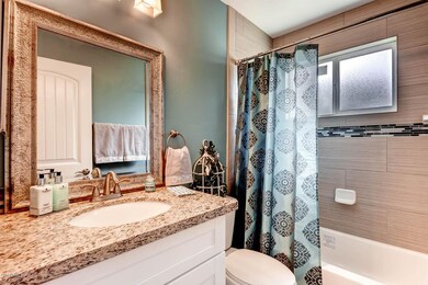 929 E Cavalier Dr Phoenix AZ-large-014-1