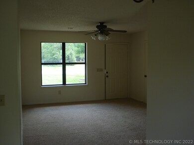 732 W Commercial St, Broken Arrow, OK 74012 - photo 4