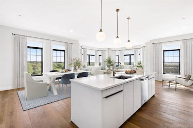 695 Merrick Ave unit 332, Westbury, NY 11590 - photo 2