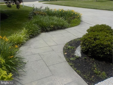 213 Paul Dr, Moorestown, NJ 08057 - photo 5