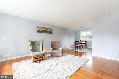 14013 Adkins Rd, Laurel, MD 20708 - photo 3