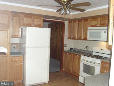 25 Compression Ct, Middle River, MD 21220 - photo 4
