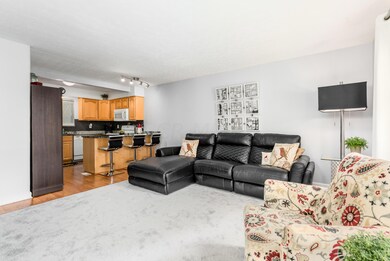 5341_Valley_Lane_East_024-