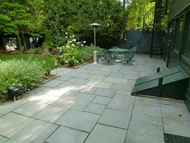 9 Elm St, Newport, RI 02840 - photo 3