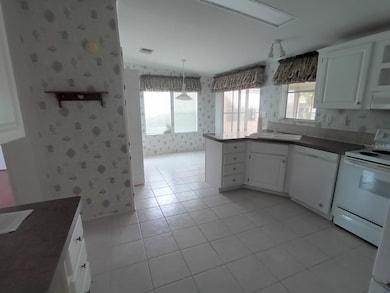 5707 45th St E unit 293, Bradenton, FL 34203 - photo 7