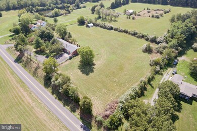 936 W Parkins Mill Rd, Winchester, VA 22602 - photo 3