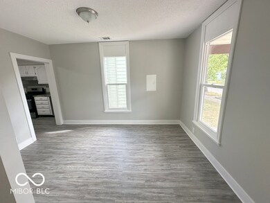 530 W Franklin St, Shelbyville, IN 46176 - photo 7