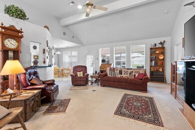 610 W Morse St, Fredericksburg, TX 78624 - photo 7