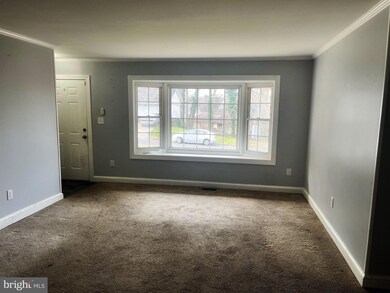 13311 Briarwood Dr, Laurel, MD 20708 - photo 5