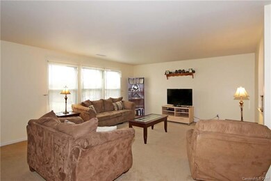 185 Altondale Dr unit 162, Statesville, NC 28625 - photo 3