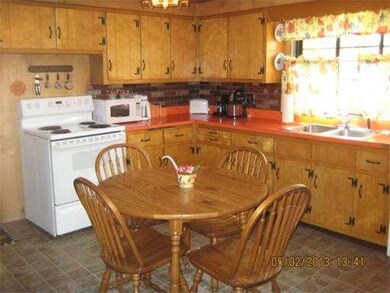 13 Silver Lake Ave, Wilmington, MA 01887 - photo 3