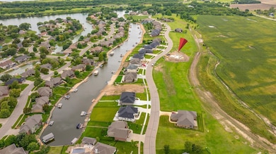 3118 W Crystal Beach Cir, Wichita, KS 67204 - photo 2