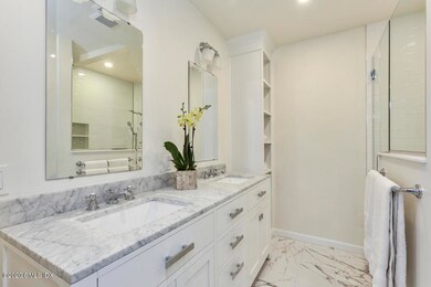NEW MASTER BATH